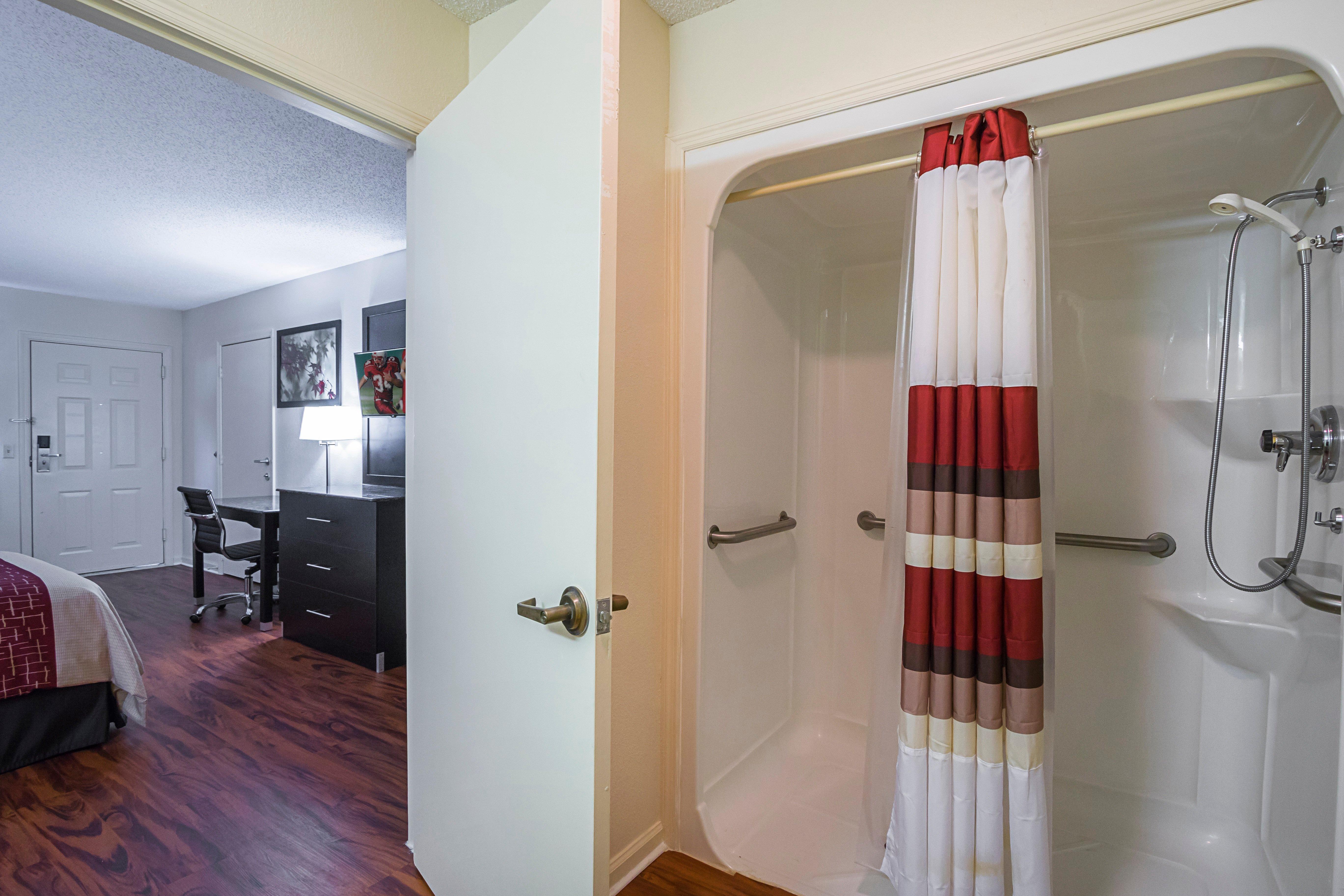 Red Roof Inn & Suites Скотсборо Экстерьер фото
