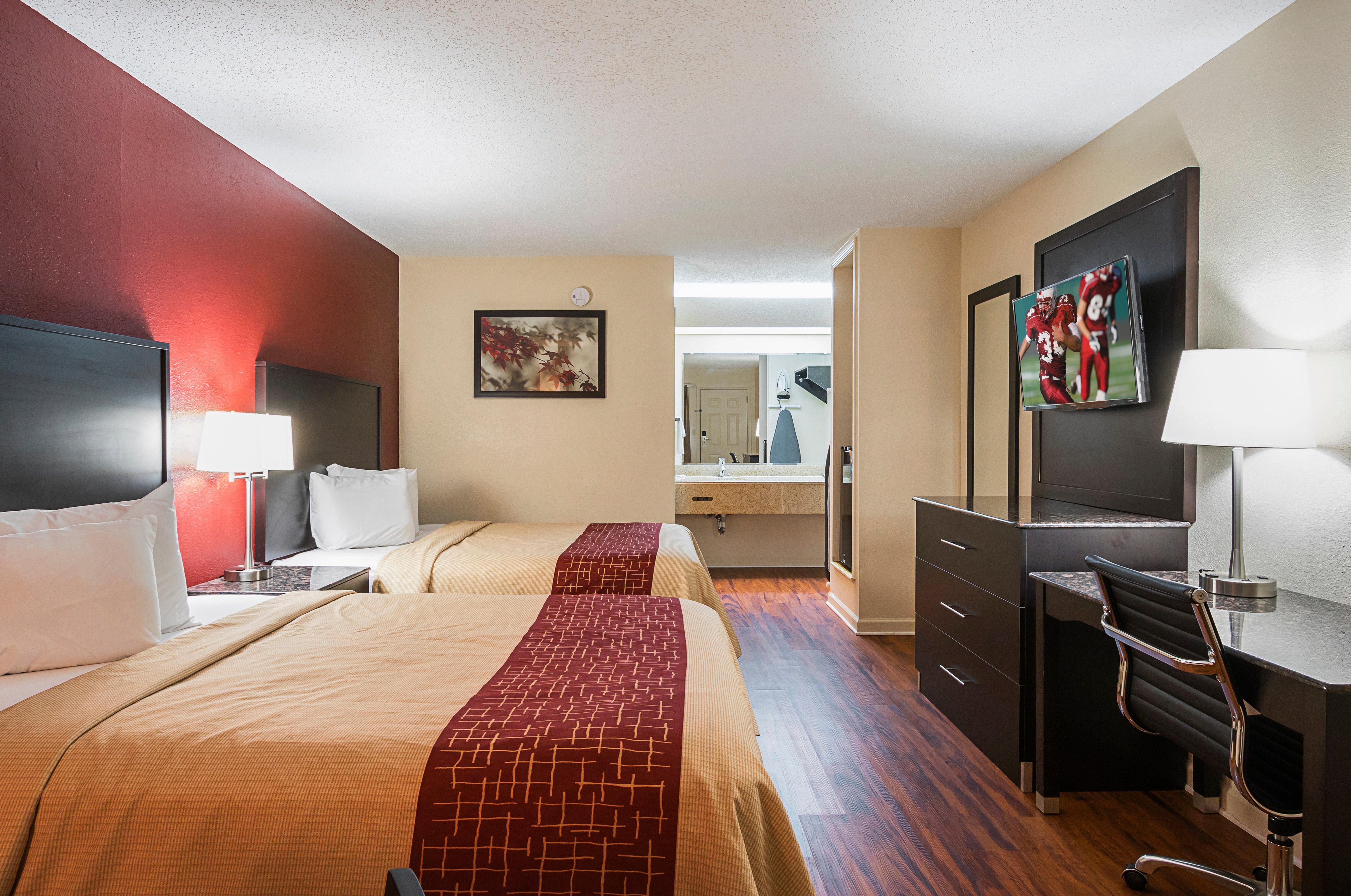 Red Roof Inn & Suites Скотсборо Экстерьер фото