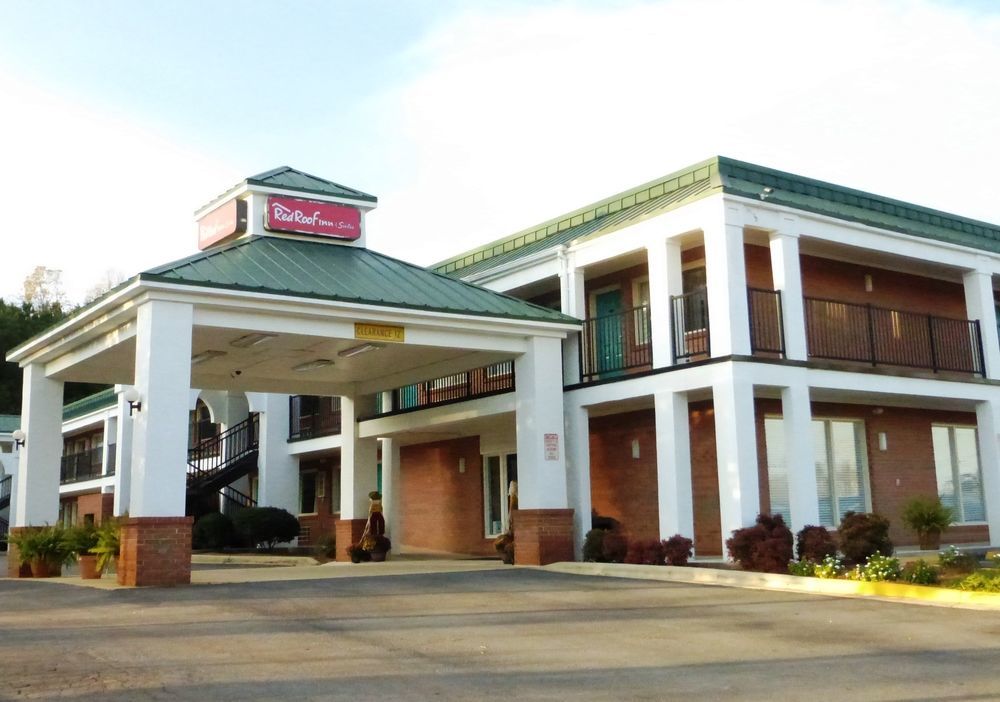 Red Roof Inn & Suites Скотсборо Экстерьер фото